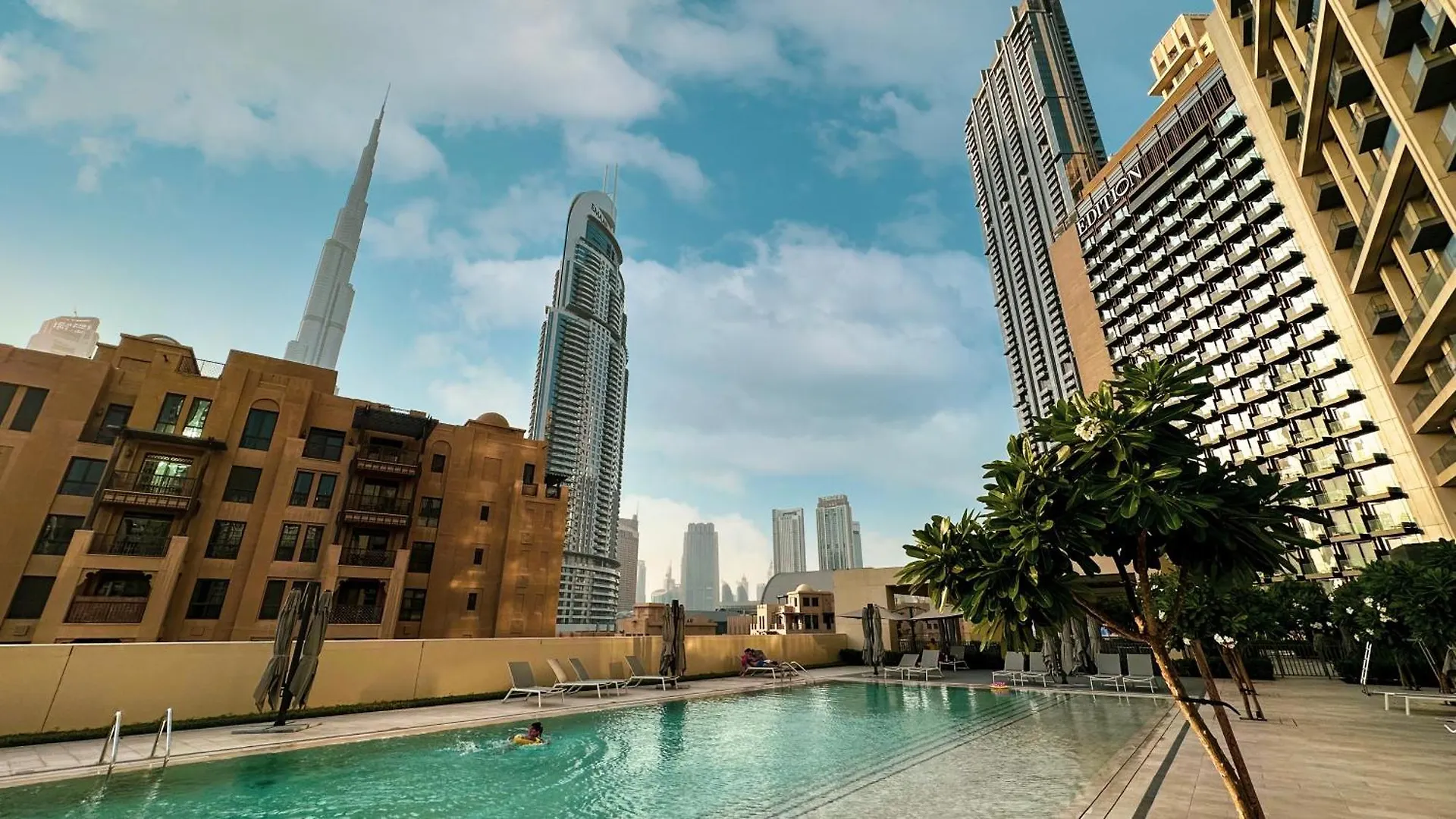 Elegant 1Br With Skyline Views In Downtown Dubai Apartment