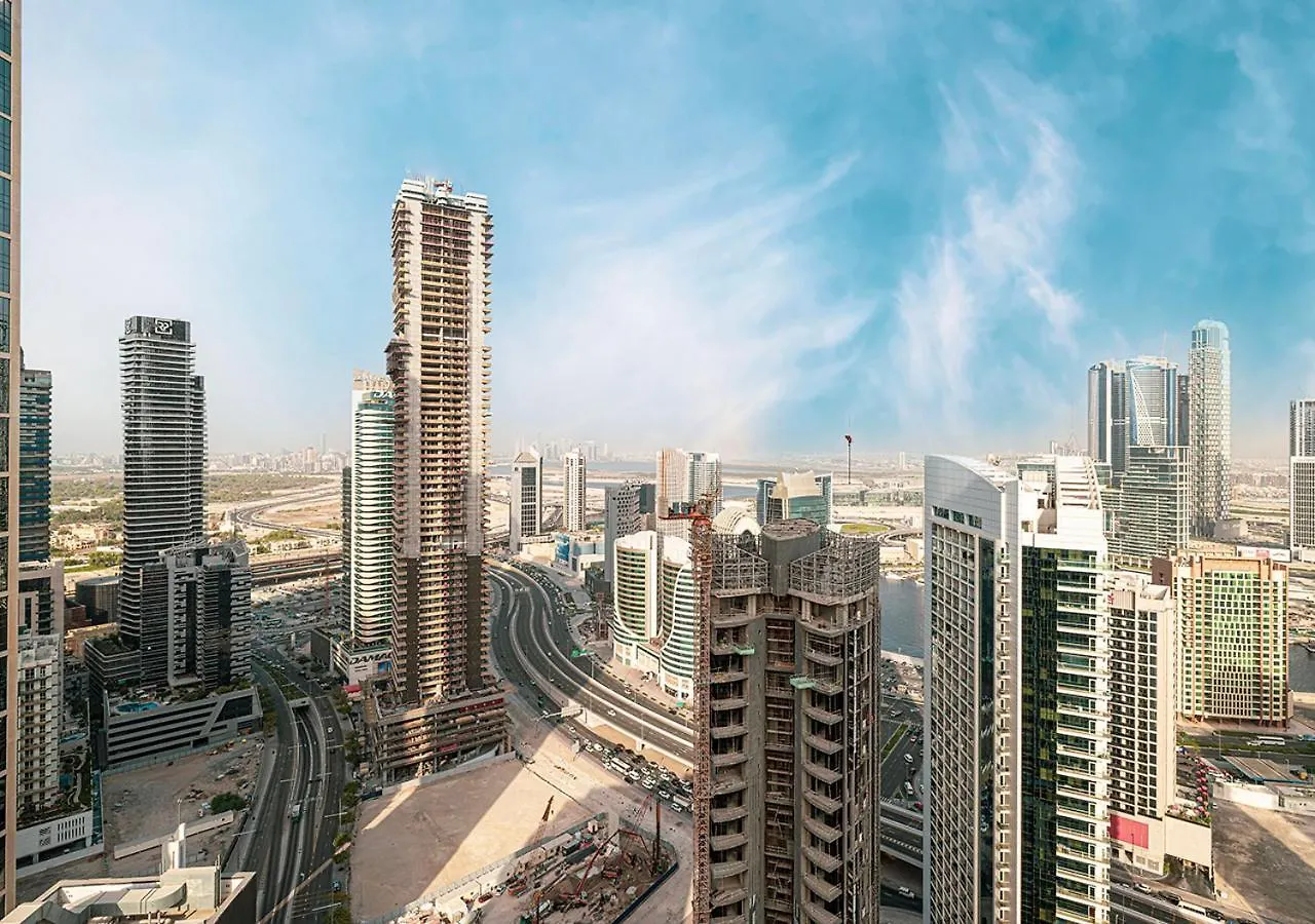 Elegant 1Br With Skyline Views In Downtown Dubai Apartment