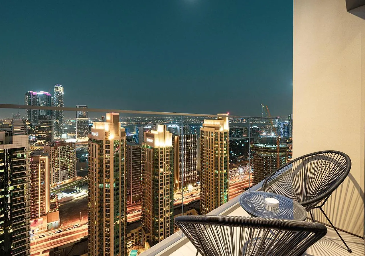 Elegant 1Br With Skyline Views In Downtown Dubai Apartment