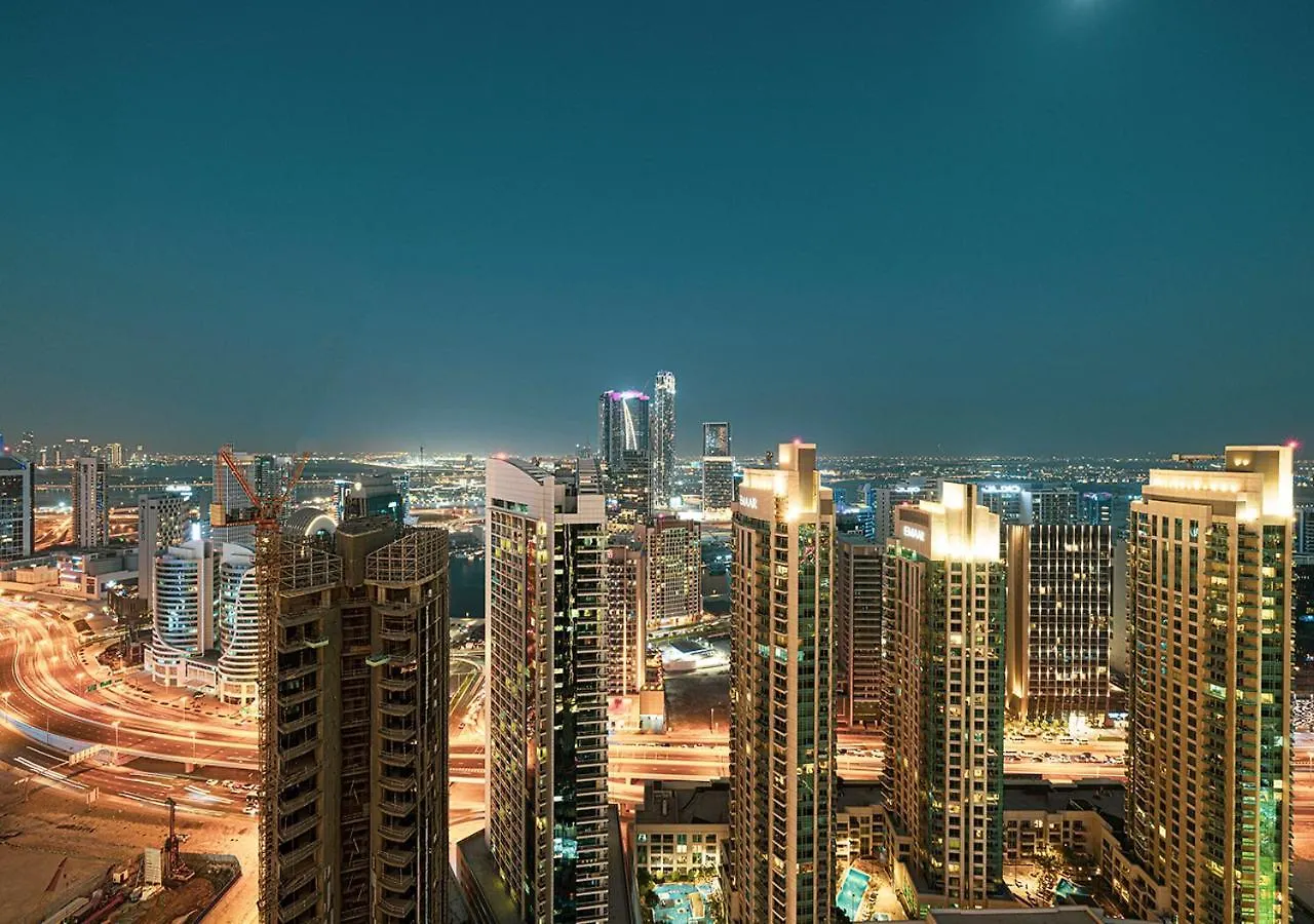 Elegant 1Br With Skyline Views In Downtown Dubai Apartment