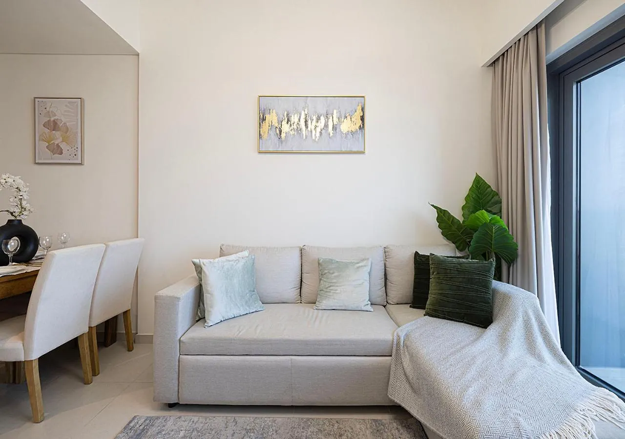 Elegant 1Br With Skyline Views In Downtown Dubai Apartment
