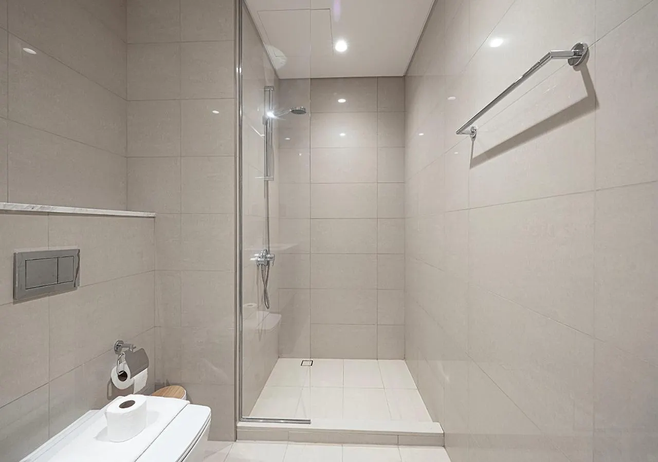 Elegant 1Br With Skyline Views In Downtown Dubai Apartment