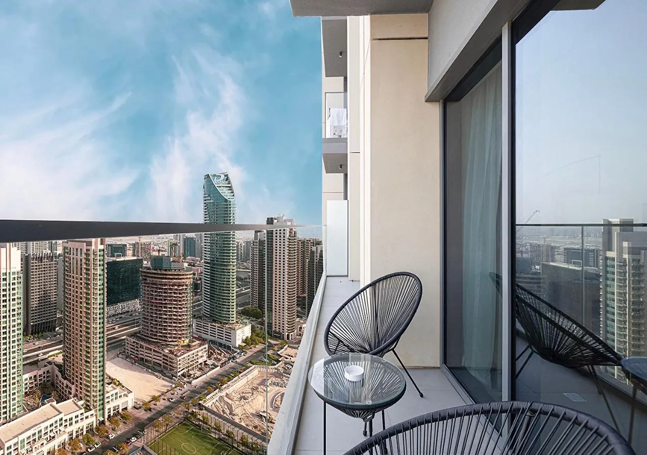 Elegant 1Br With Skyline Views In Downtown Dubai Apartment